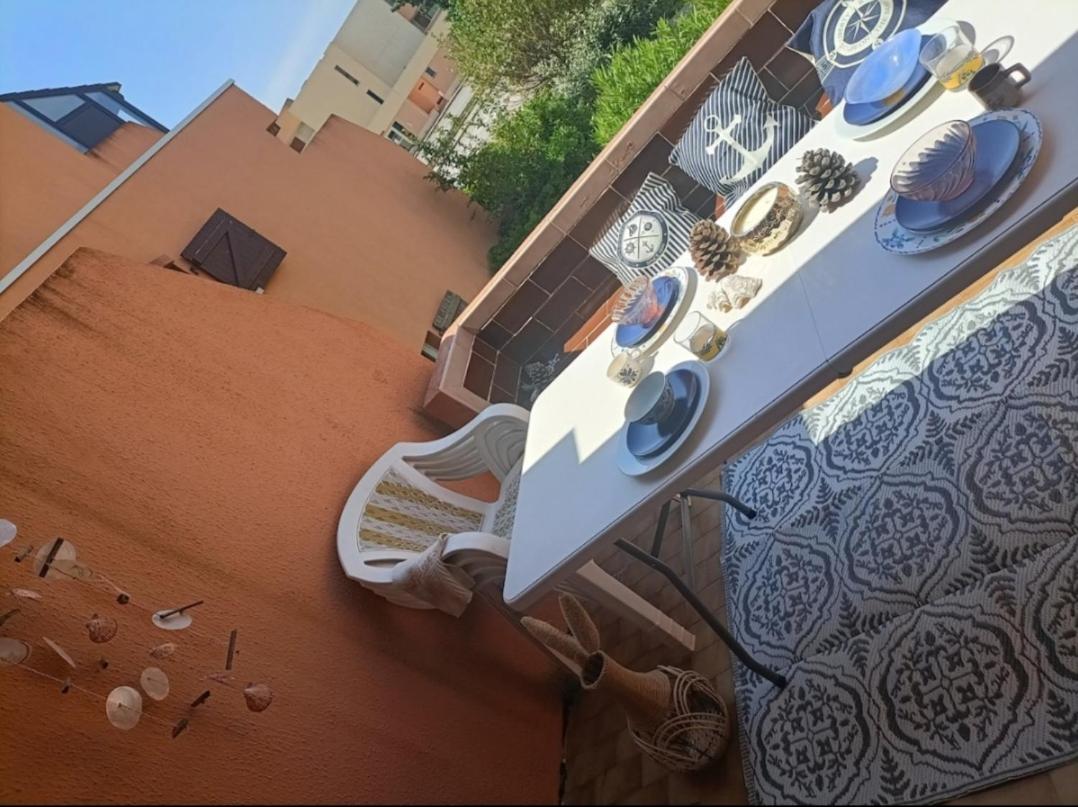 Appartement " Le Grand Bleu " A 3 Min De La Plage La Londe-les-Maures Exterior photo